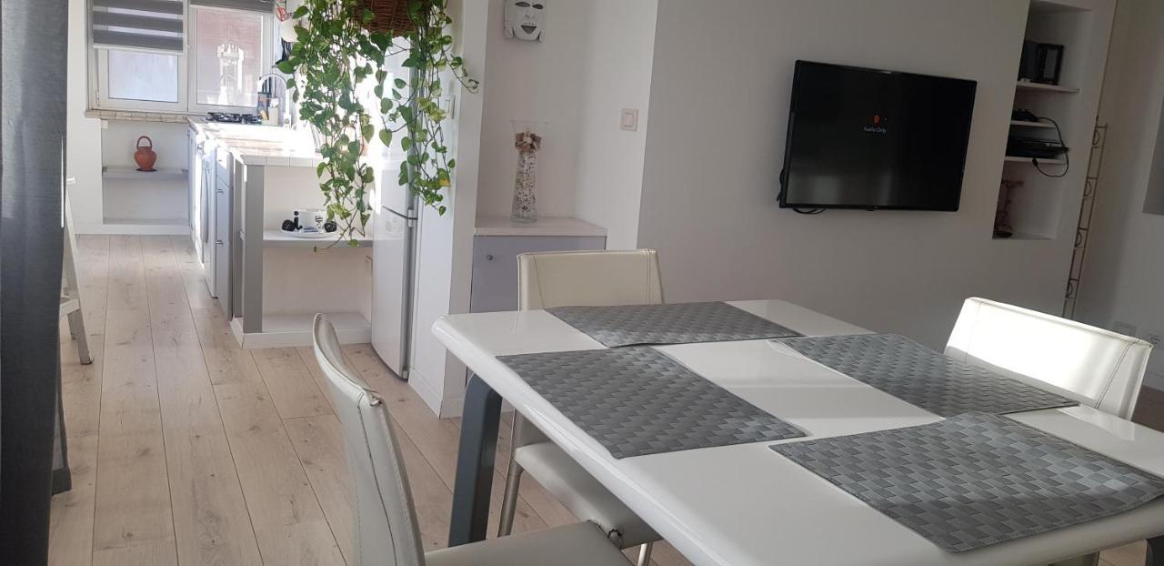 Sea View Apartment Lido di Ostia Ngoại thất bức ảnh
