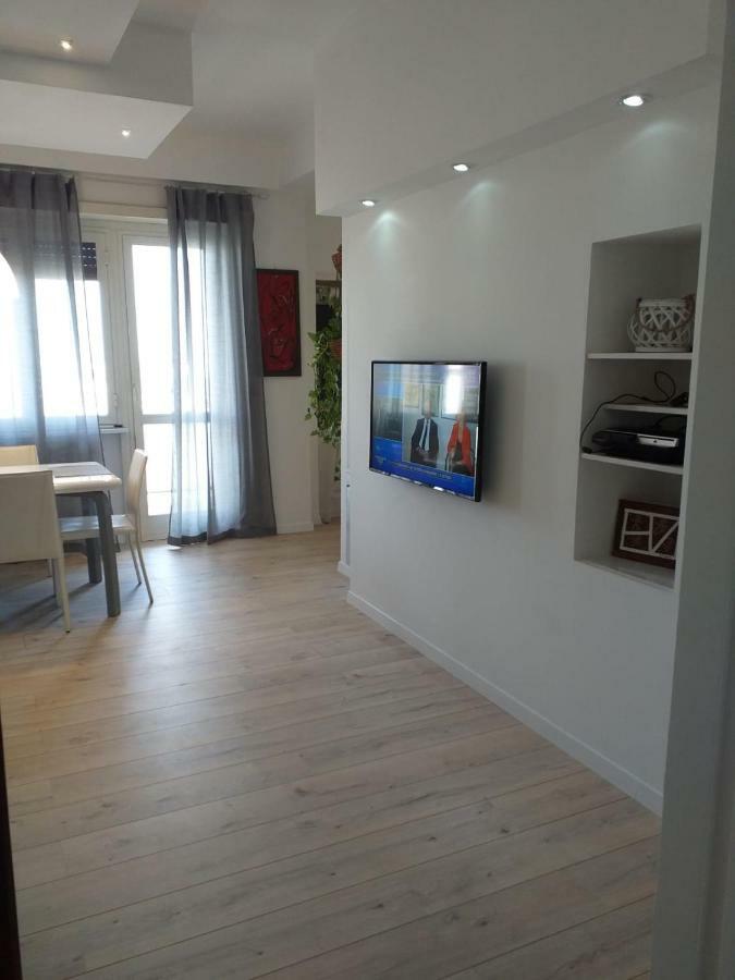 Sea View Apartment Lido di Ostia Ngoại thất bức ảnh
