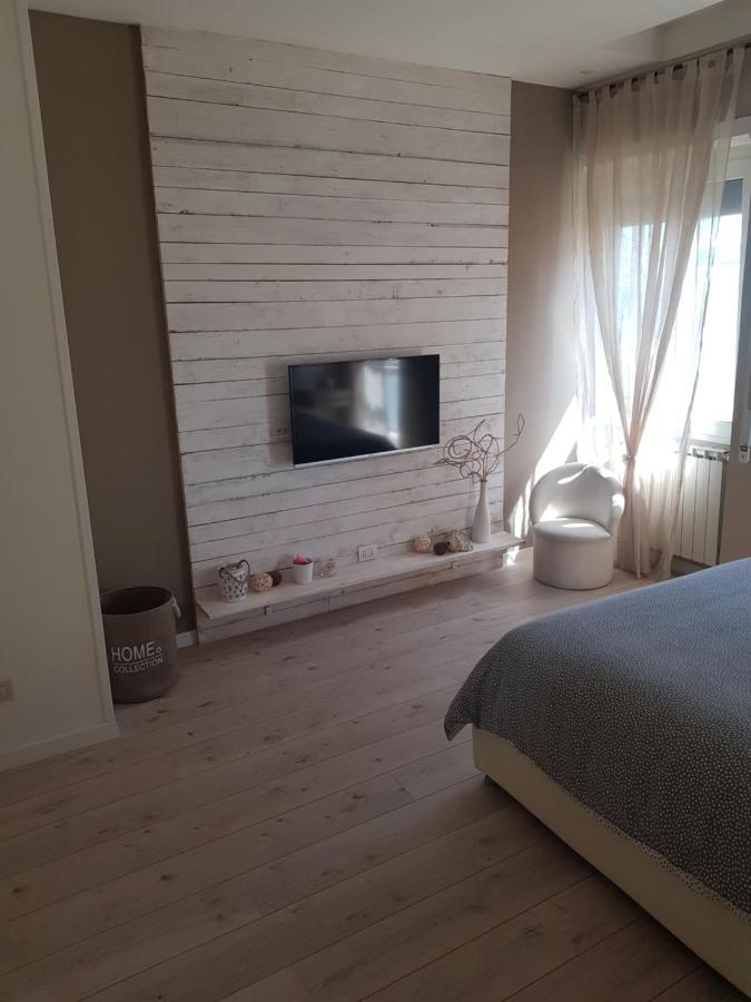 Sea View Apartment Lido di Ostia Ngoại thất bức ảnh